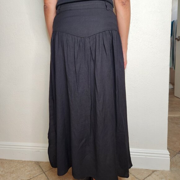 Black Long Skirt - Picture 2 of 4